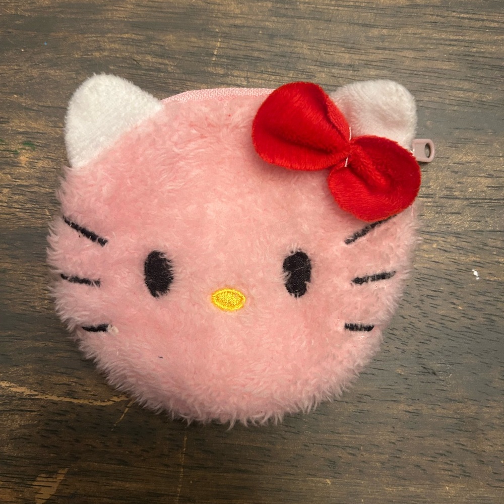 Hello Kitty Bundle - Picture 9 of 13